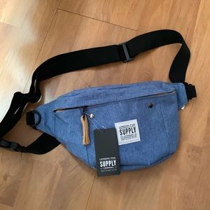 London Fog Fanny pack Bag/NWT